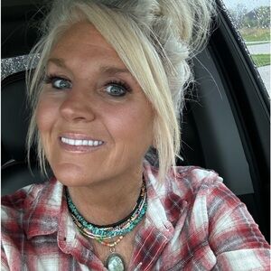 Meet your Posher, Kasey leigh